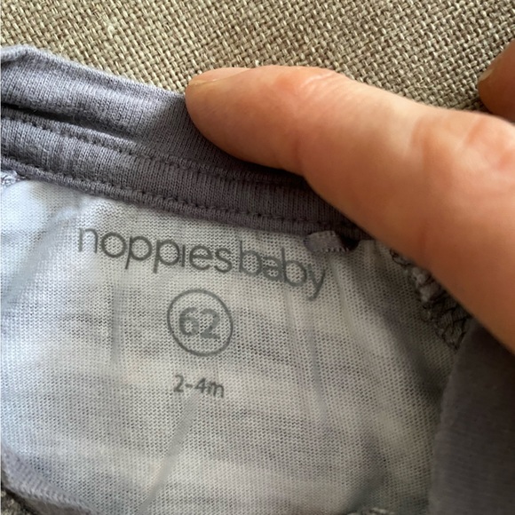 Noppies 2-4 month 2 piece long sleeve outfit - Picture 5 of 5